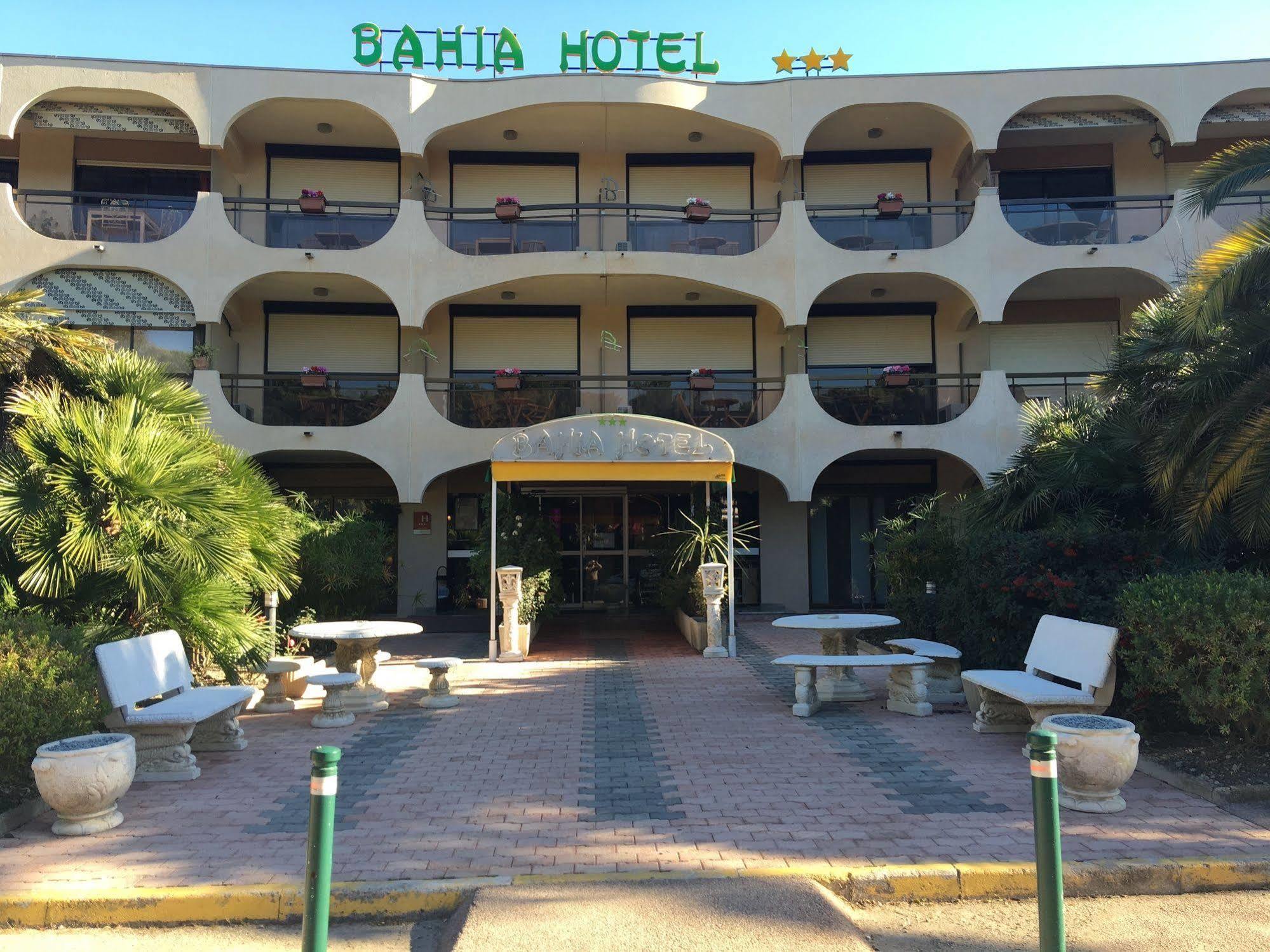 Hotel Bahia Вильнёв-Лубе Экстерьер фото